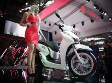 Fotos e Preços da Moto Honda SH 300i 2016